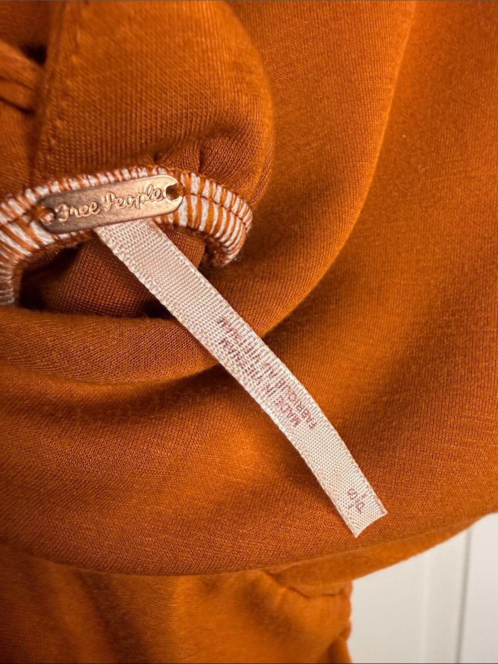 🏖️ Free People RUNAWAY KNIT MINI BRANDY - Picture 5 of 7